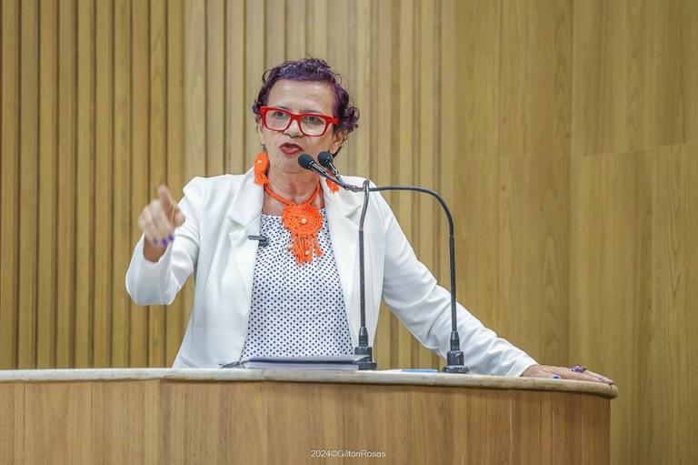 Para derrotar a extrema direita, vereadora de Aracaju defende a unidade da esquerda