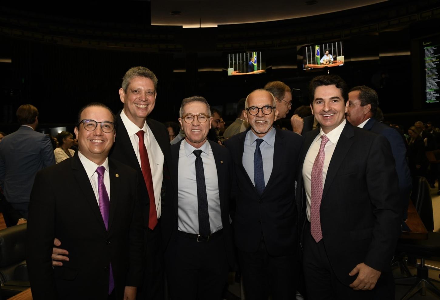 Prefeito Edvaldo participa de sessão especial da Câmara Federal em homenagem a Aracaju