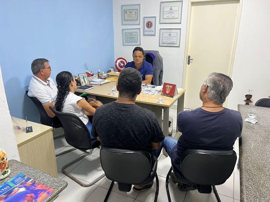 Presidente da Fundação Renascer recebe Sindicatos dos Assistentes Sociais e de Psicologia