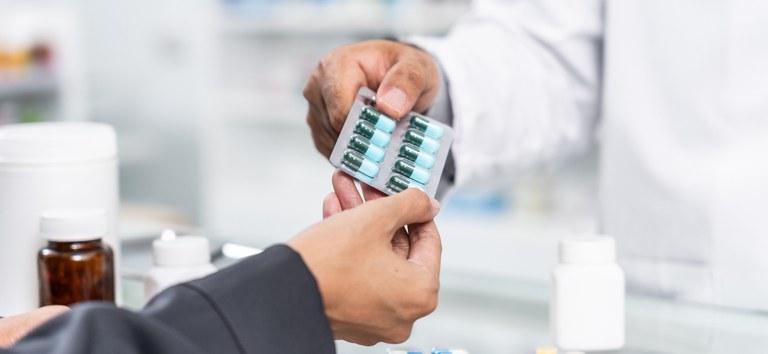 Reajuste anual do preço de medicamentos será de 4,5%,  é o menor desde 2020, segundo a CMED
