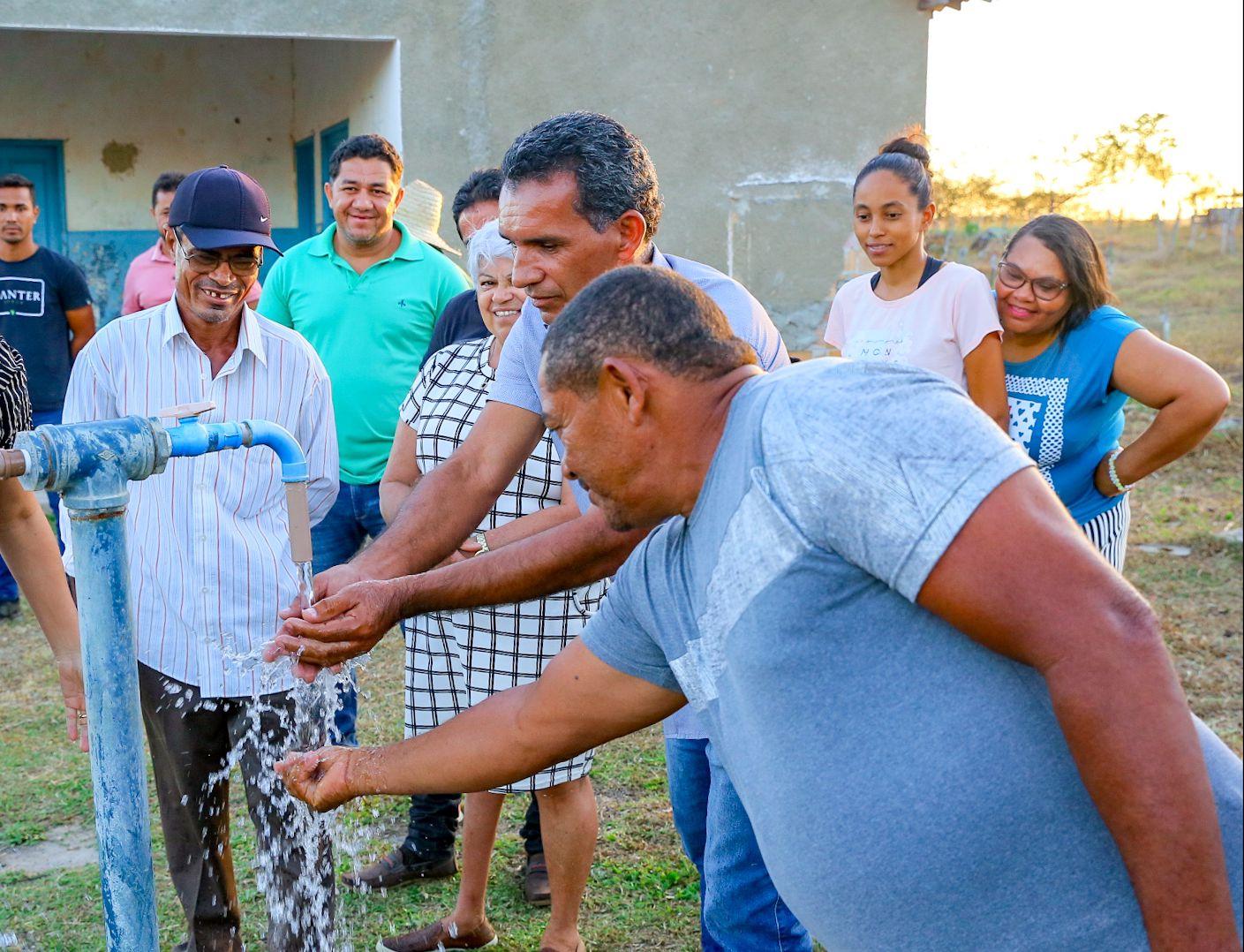 Recursos do deputado Gustinho garantem água potável para mais de 2 mil famílias em Lagarto