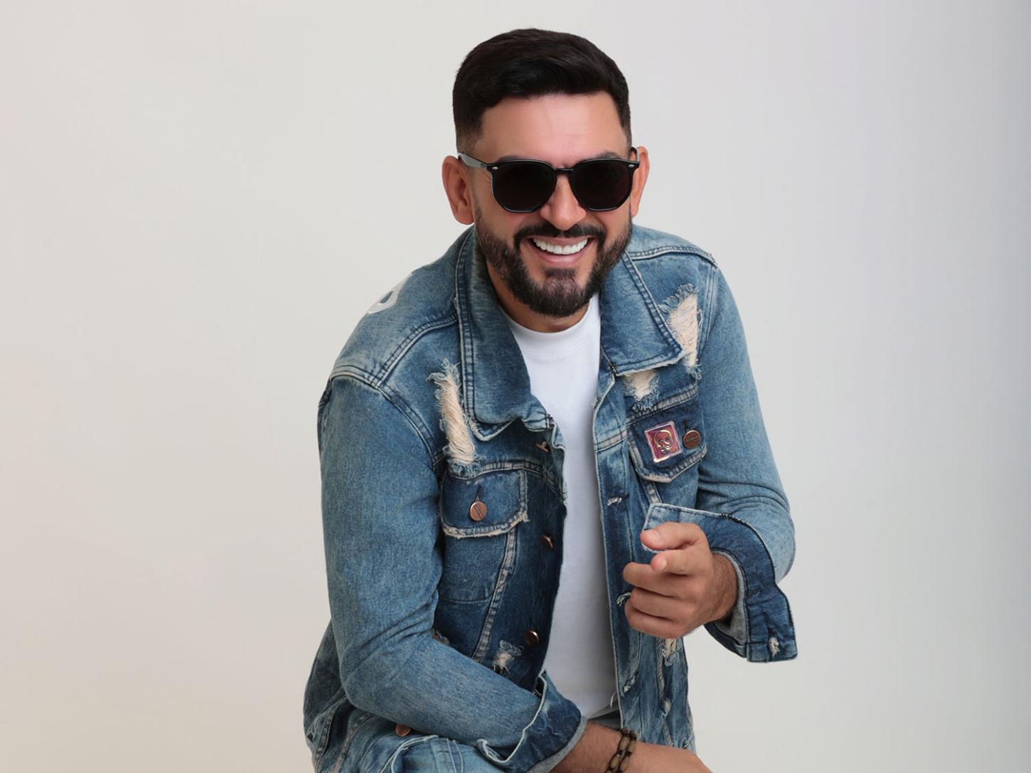 Dennys Andrade: a nova sensação do Arrocha em Sergipe