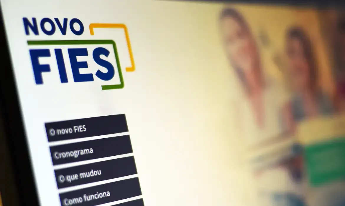 FIES Social: CAIXA inicia aditamento contratual referente ao 1º semestre