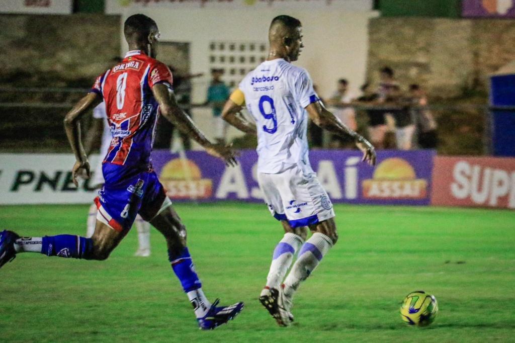 Itabaiana e Confiança empatam em 2 a 2 na semifinal do Sergipão