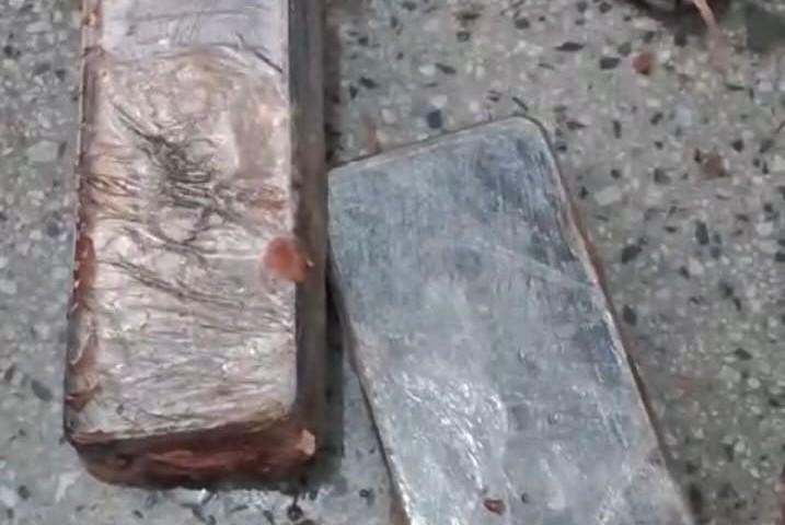 Mulher é presa após tentar entrar no presídio de Tobias Barreto com celulares dentro de peças de carne