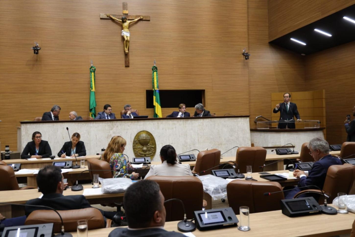 Projeto de Lei que prevê concessão ou permissão do serviço público de loteria é aprovado na Alese