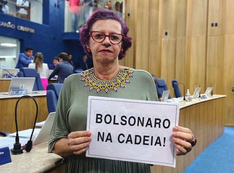 Vereadora Sonia Meire repudia vinda de Bolsonaro a Aracaju