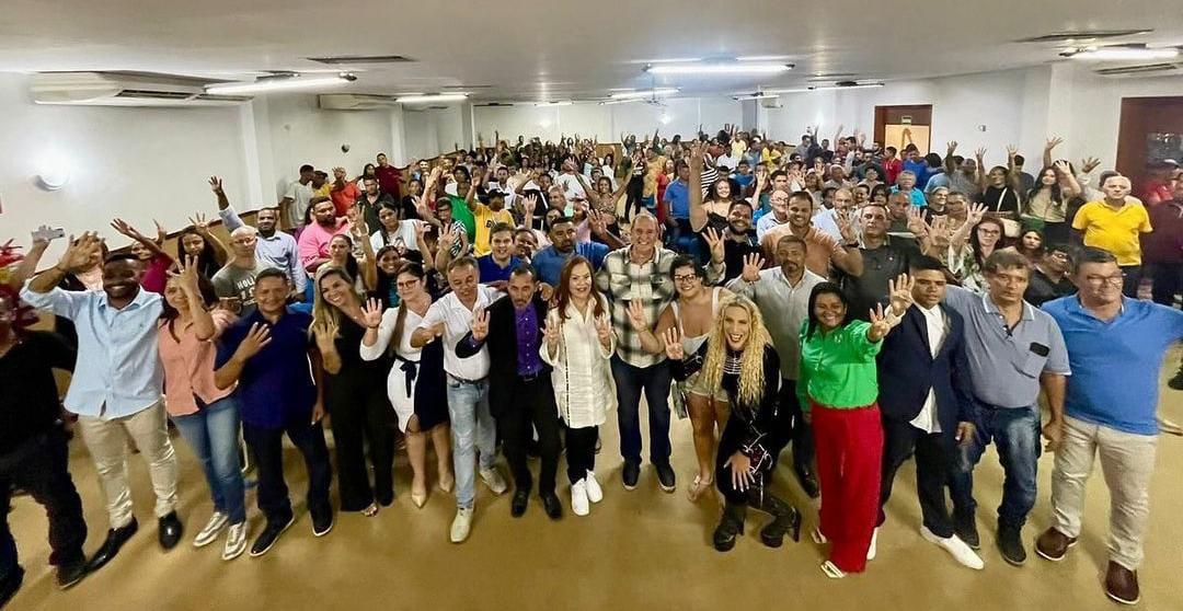 DC reúne mais de 600 pessoas em lançamento de pré candidatos em Aracaju