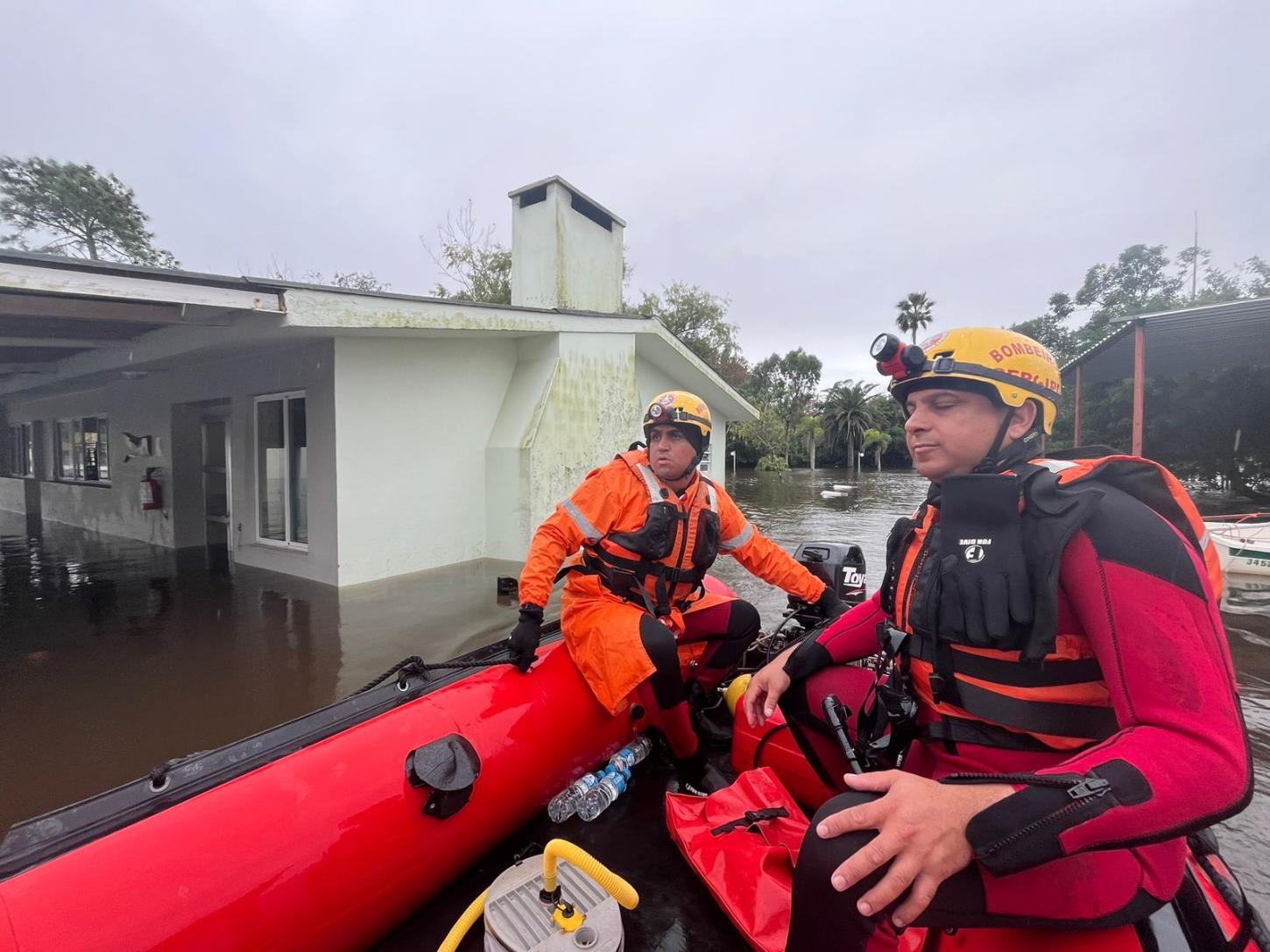 Equipe do Corpo de Bombeiros chega a Sergipe após conclusão da missão humanitária no RS