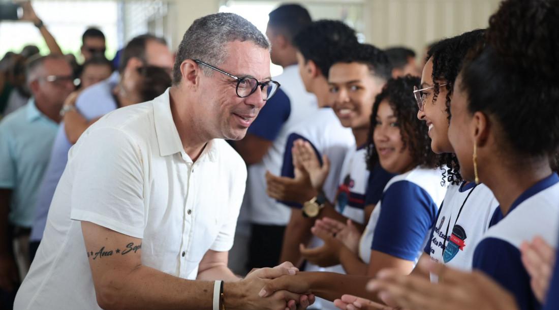 Governador de Sergipe,  Fábio Mitidieri entrega mais duas obras para a Educação