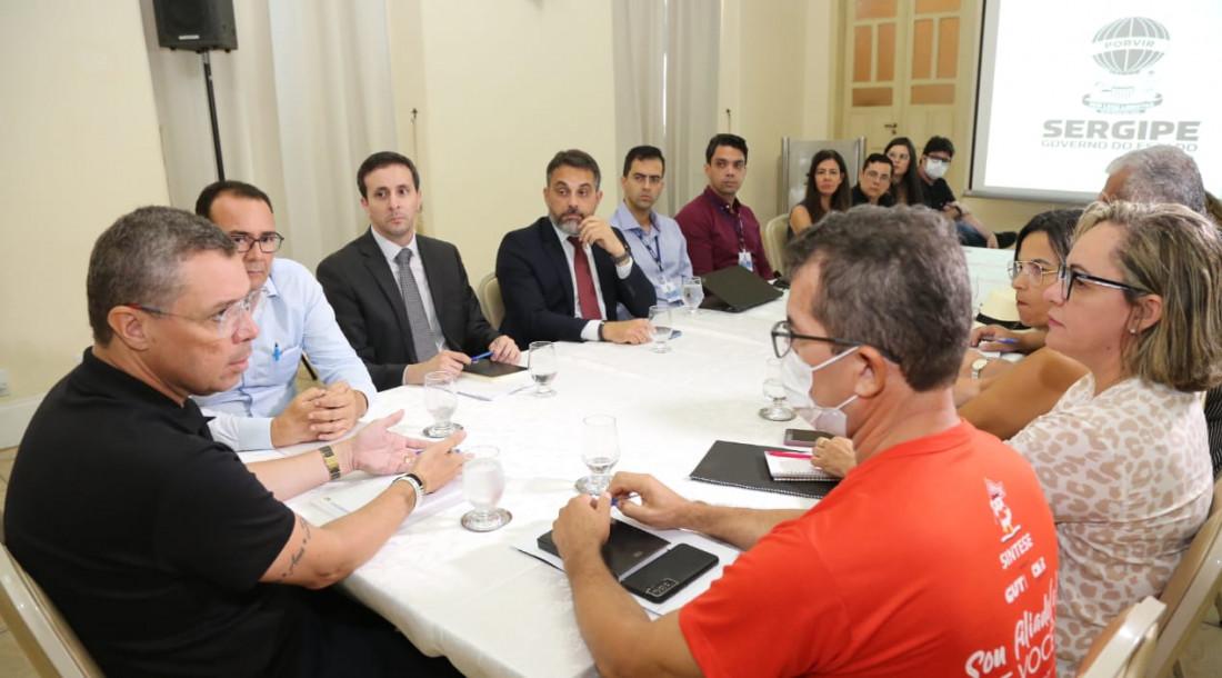 Governo de Sergipe cumpre acordo firmado com Sintese e diz que tem mantido diálogo com a categoria