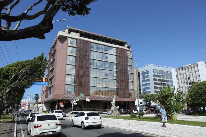 Levantamento que aponta Sergipe como estado mais seguro do Nordeste é destaque em sessão legislativa na Alese