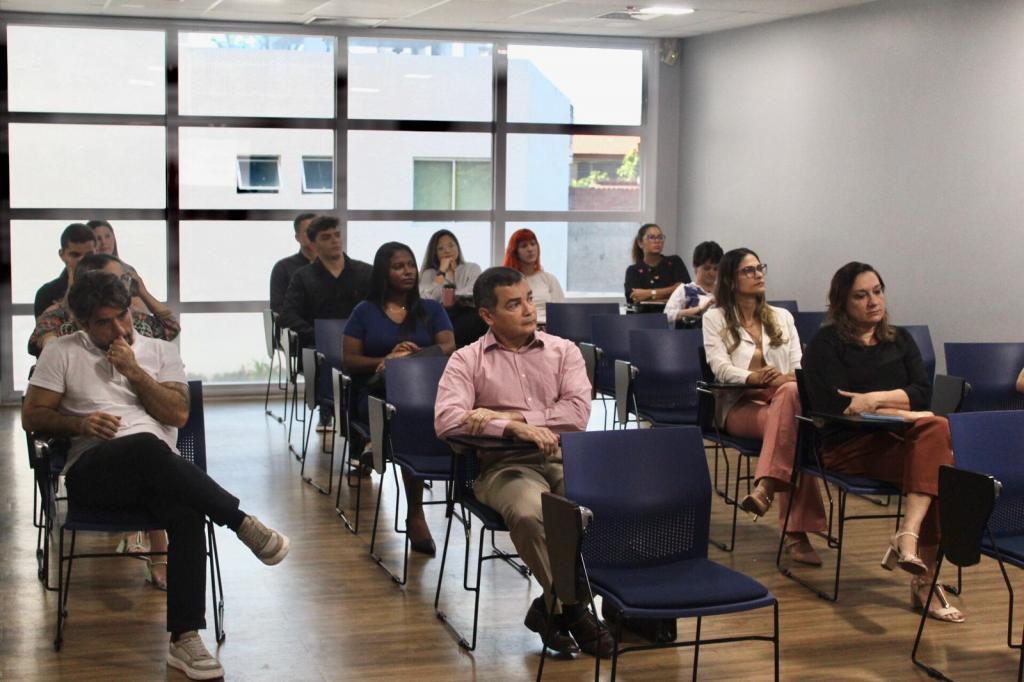 PGM debate sobre contratação direta com a administração pública