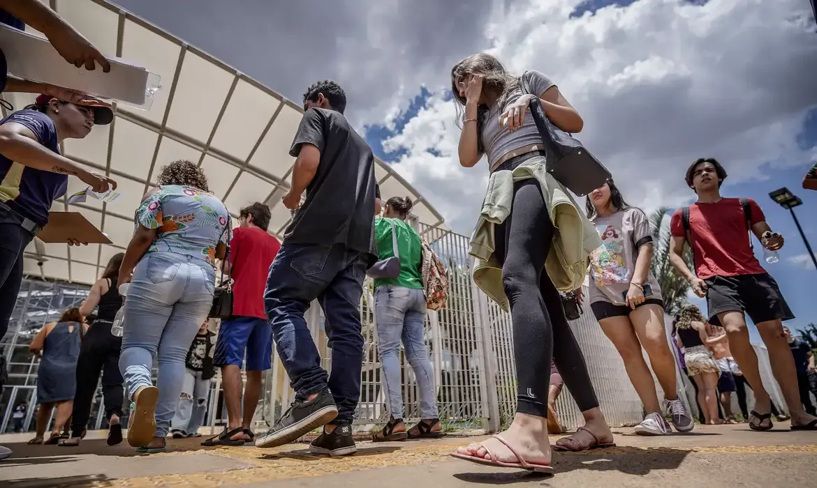Provas do Enem 2224 serã em 3 e 10 de novembro; veja cronograma