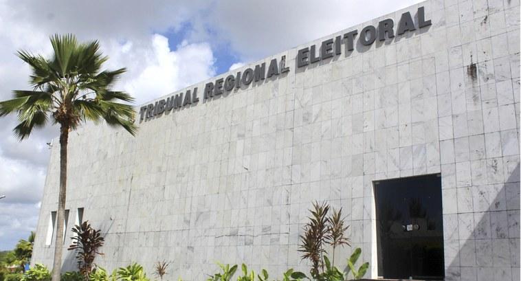 Vereador de Malhada dos Bois condenado a pagar mais de 53 mil reais por divulgar pesquisa sem registro