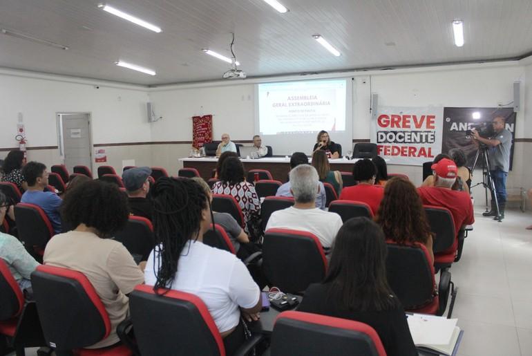 Após 44 dias, professores da UFS decidem encerrar greve
