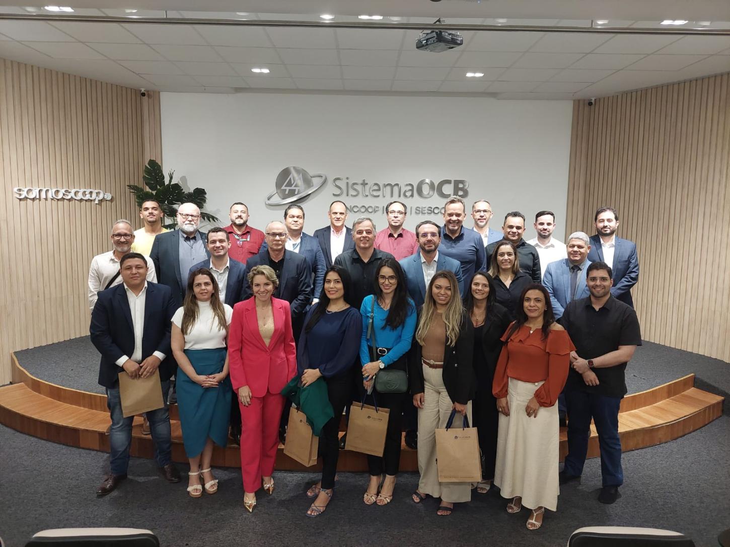 Coopanest-SE marca presença do VI Fórum da Febracan