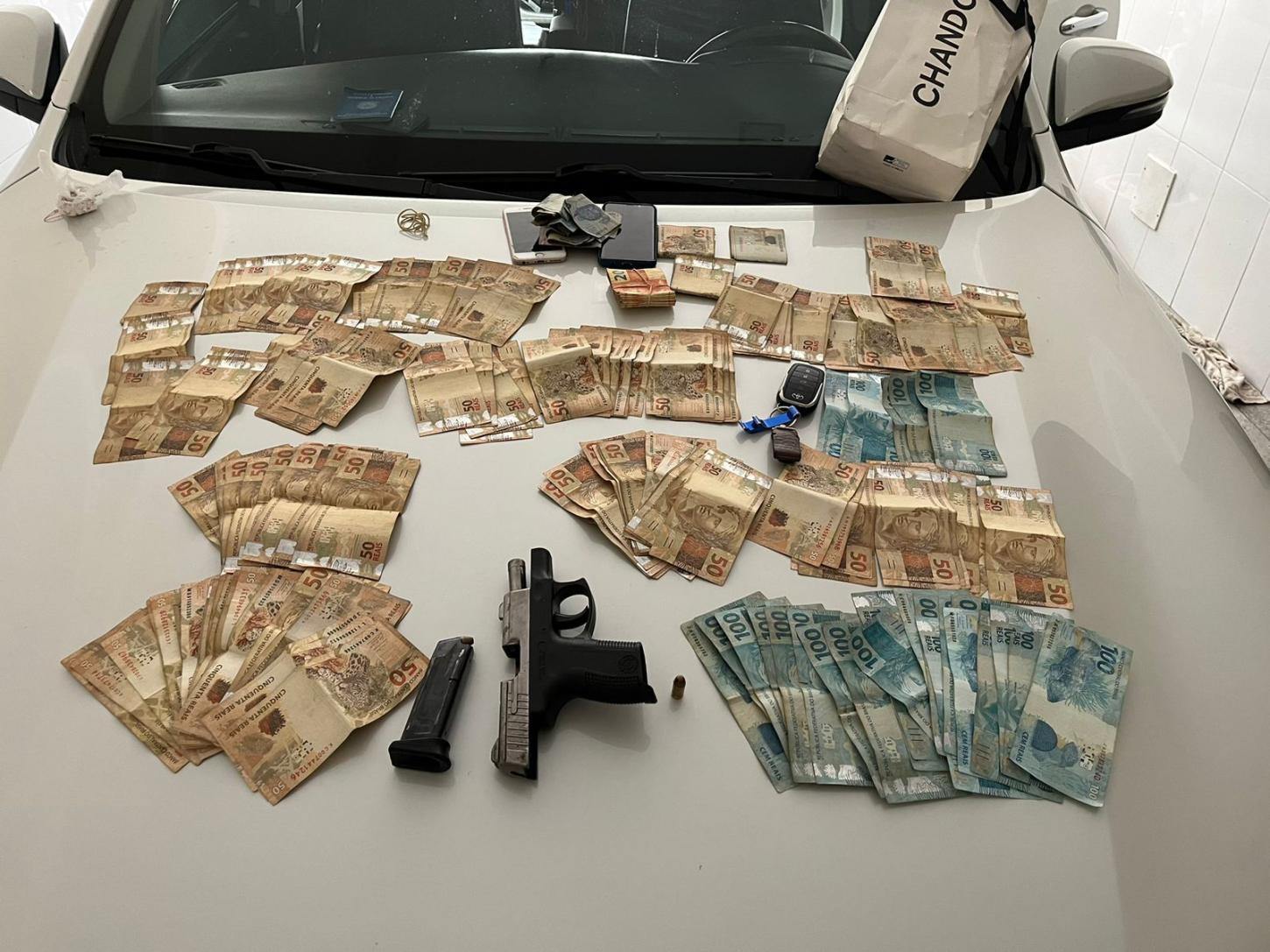 Denarc prende investigado e apreende mais de R$ 15 mil, pistola e veículo de alto padrão em Itabaiana