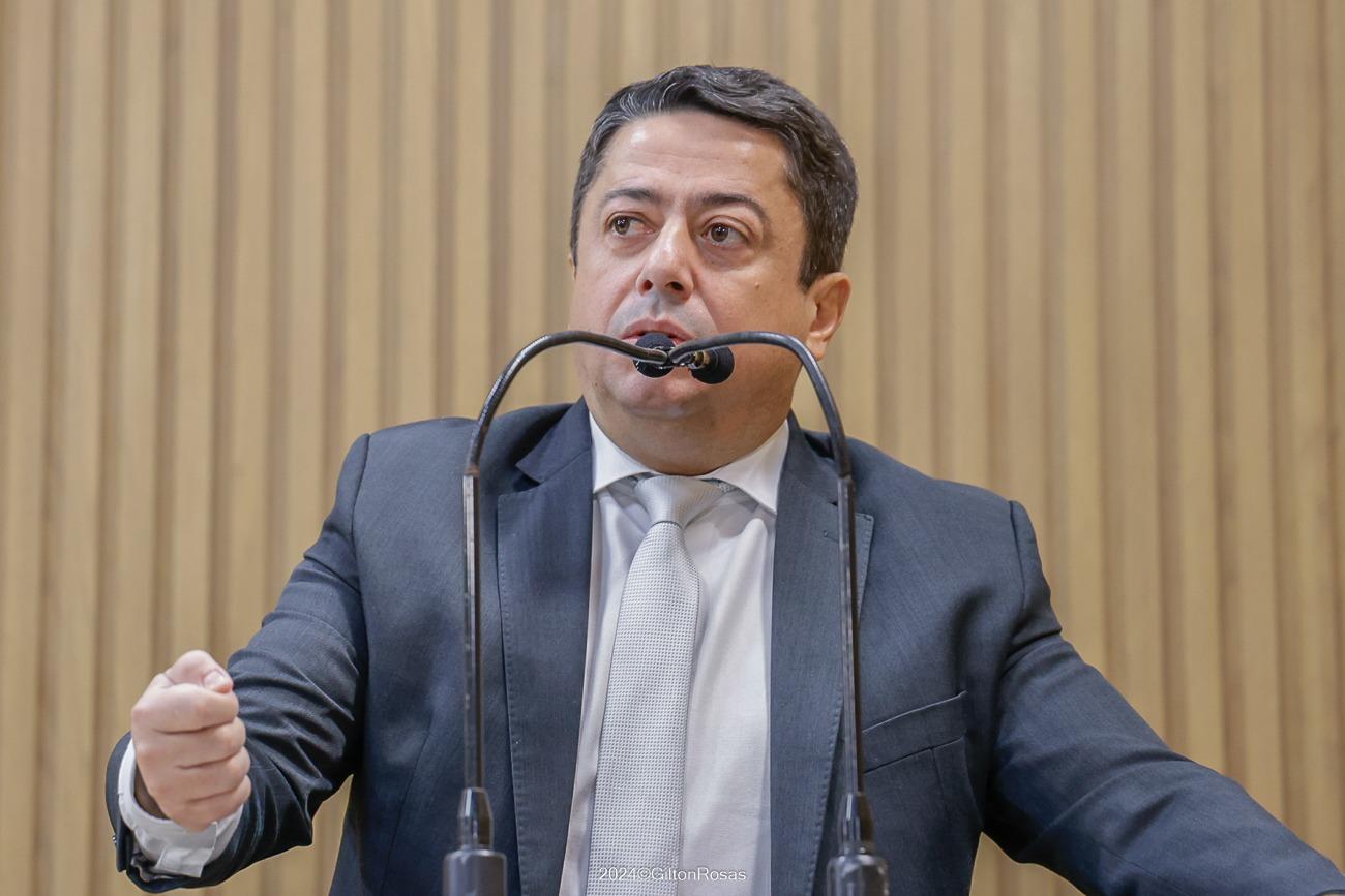 Fabiano reafirma pré-candidatura e diz que faz política dialogando; 