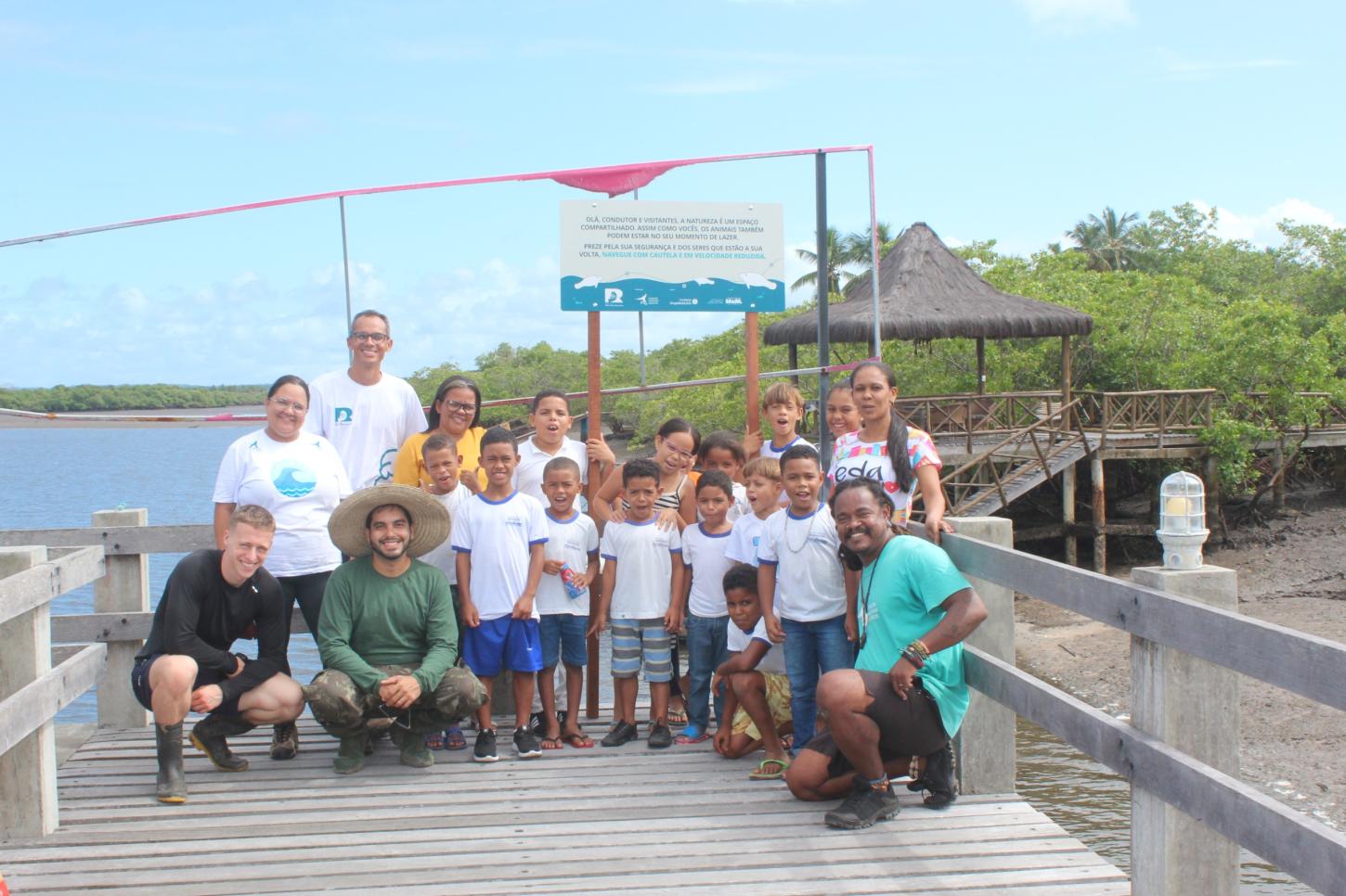 Nova sinalização educativa promove conservação dos peixes-bois-marinhos em Sergipe