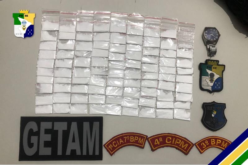 PM prende homem e apreende 88 papelotes de cocaína escondidos na cueca, em Lagarto