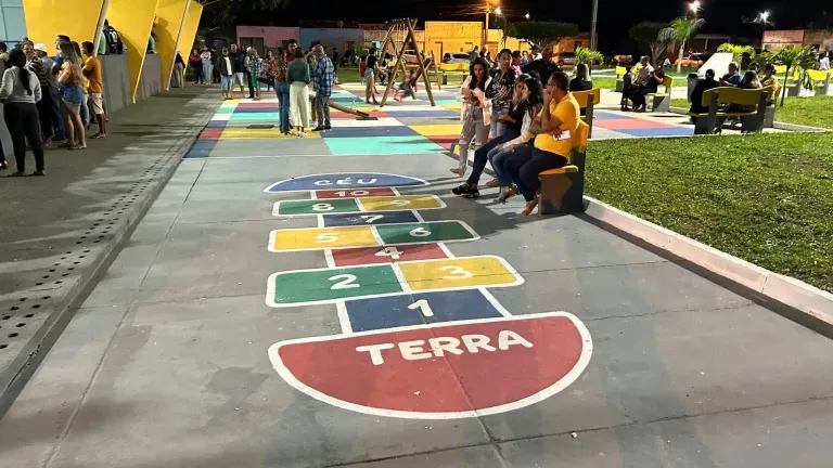 Prefeitura de Carira entrega novos espaços de lazer e esportes