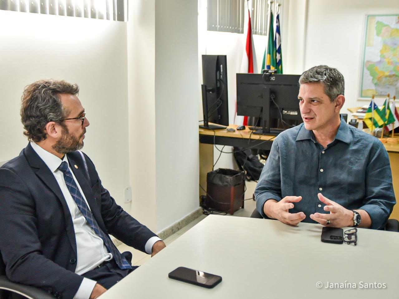Rogério Carvalho alinha ações em defesa dos trabalhadores em reunião com procurador-chefe do MPT