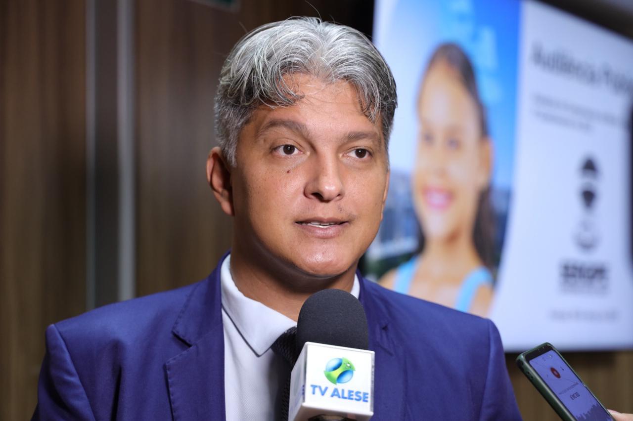 Samuel Carvalho denuncia perseguição política por parte dos 