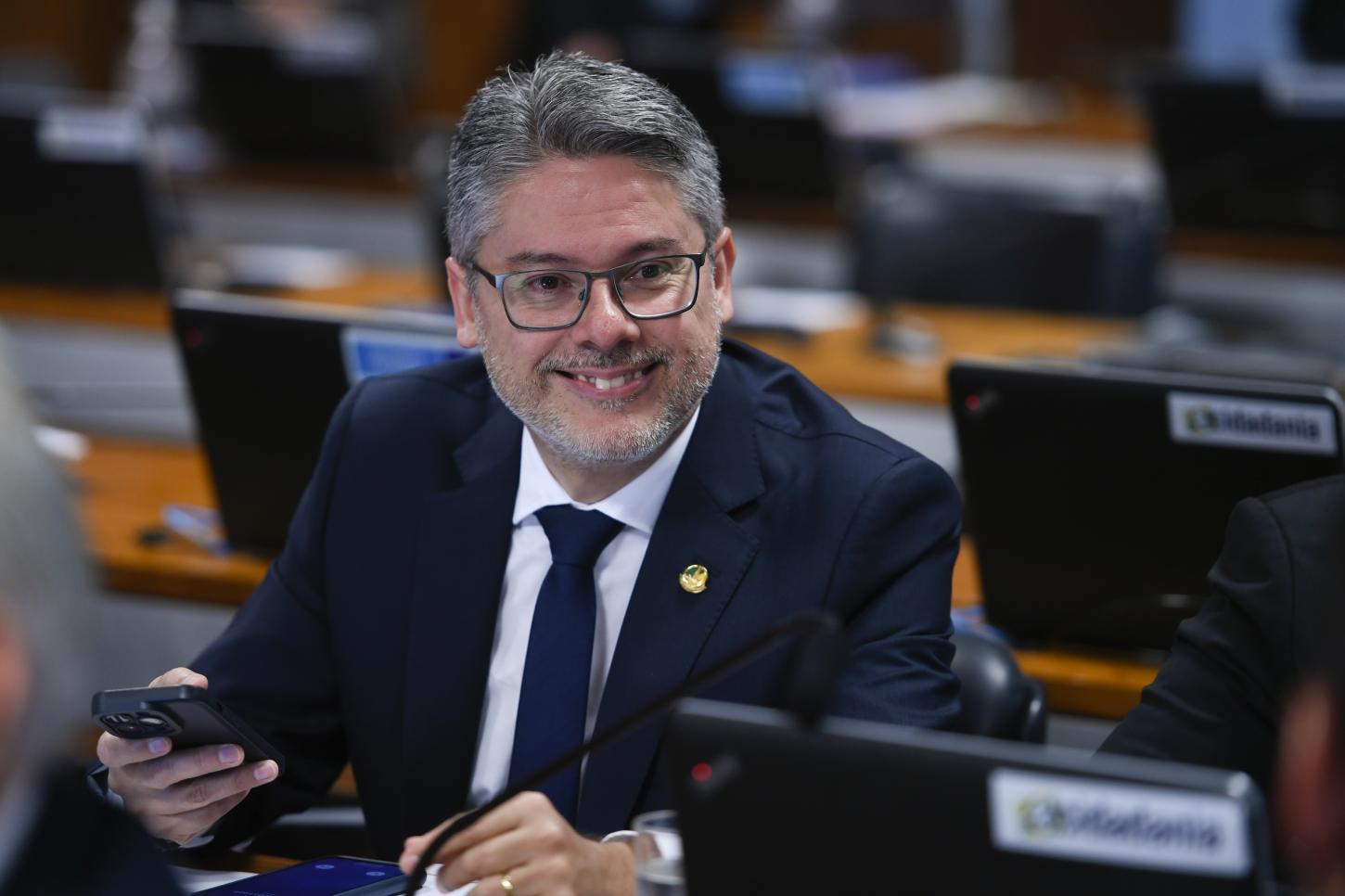 Senador Alessandro é indicado ao Prêmio Congresso em Foco