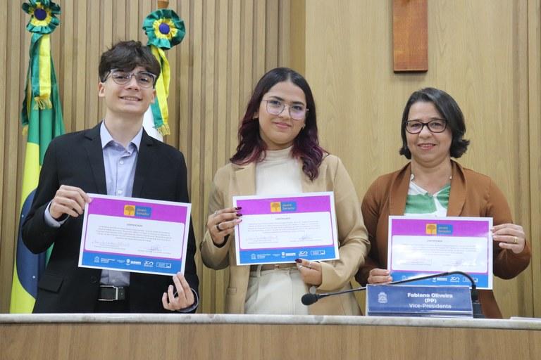 CMA recebe estudantes vencedores do Projeto Jovem Senador