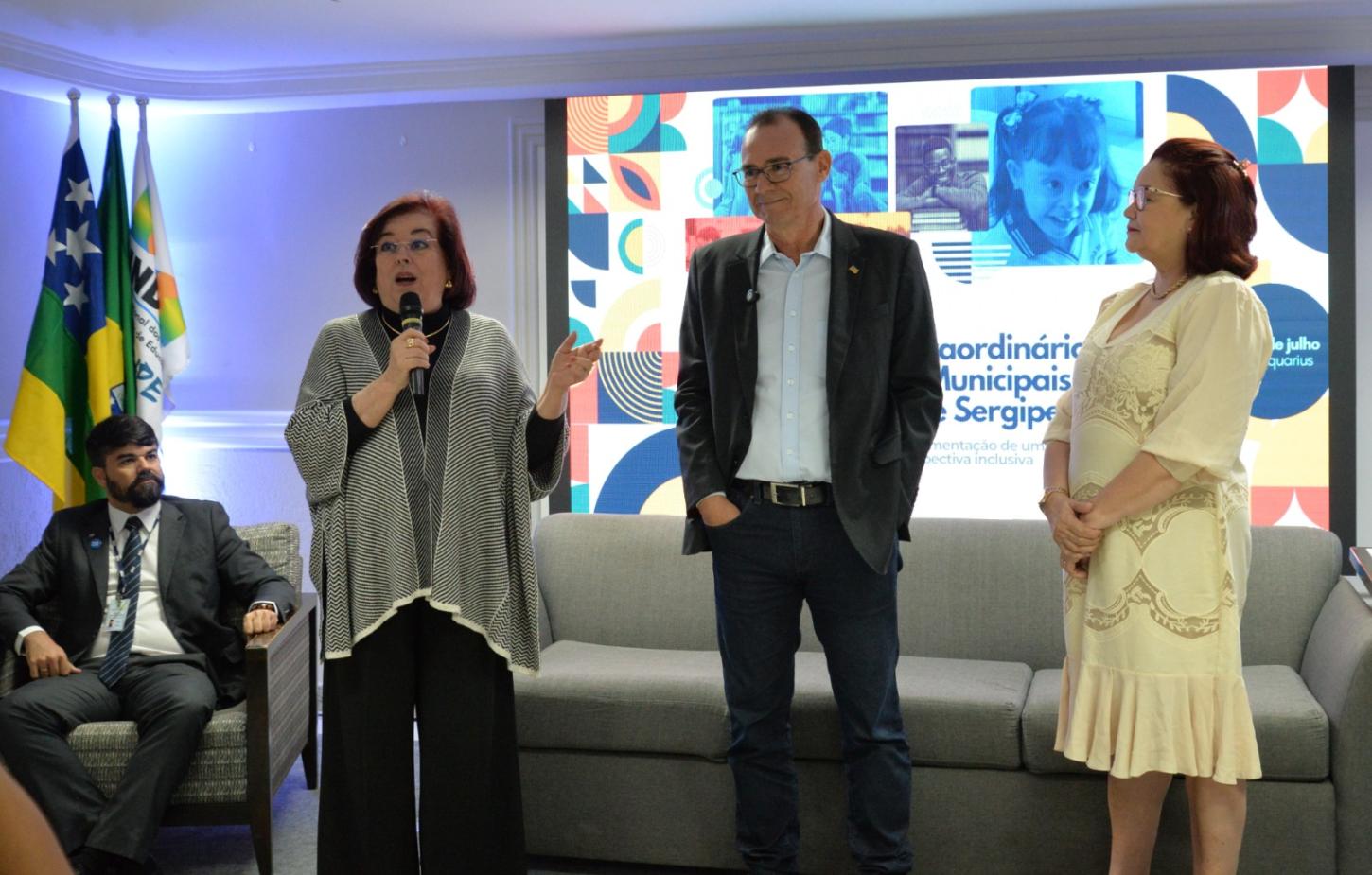 Fórum dos dirigentes municipais de Educação discute colaboração entre Estado e municípios