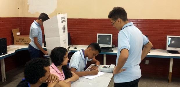 PL incentiva participação de jovens no processo eleitoral