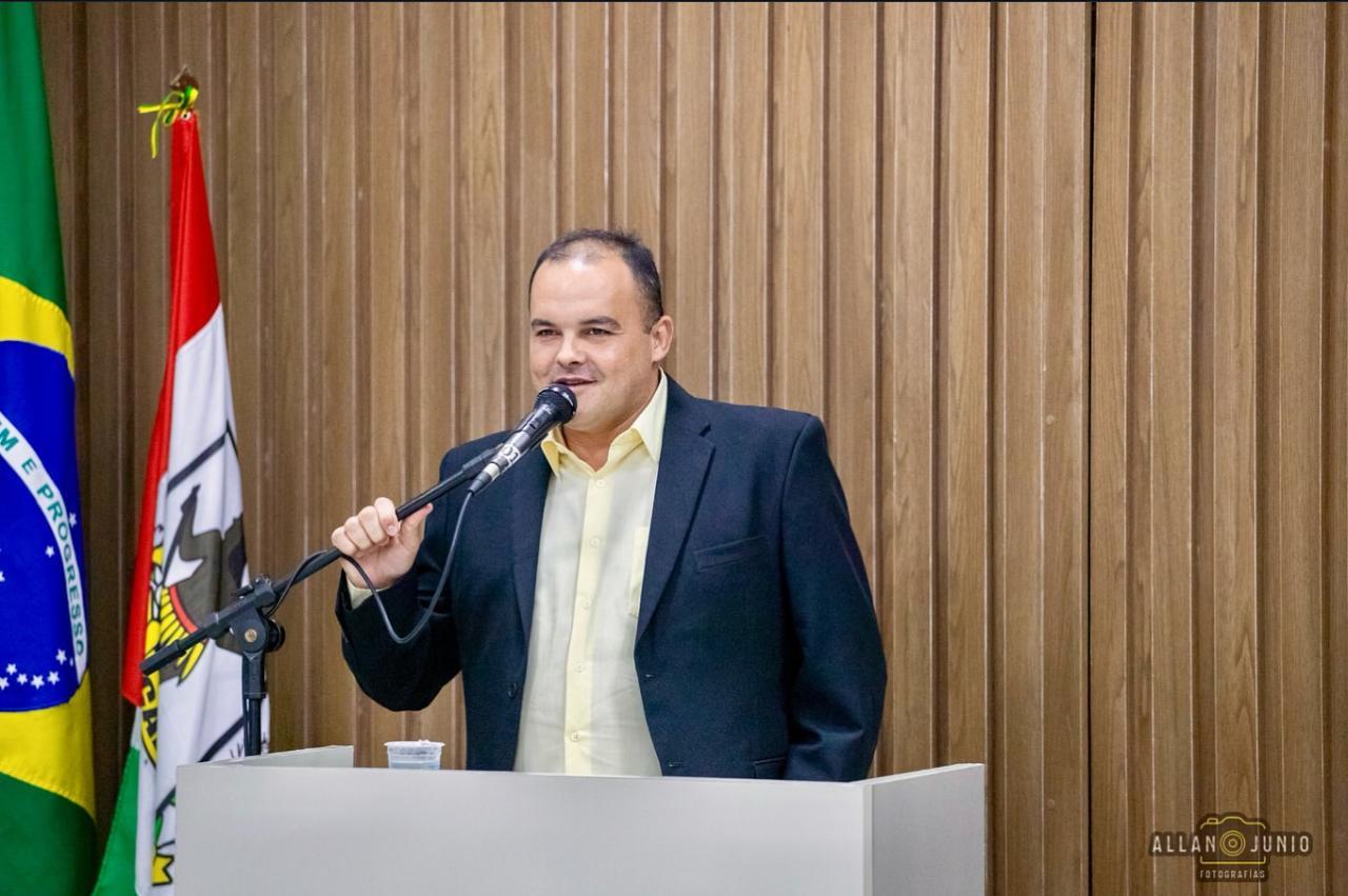 Prefeito de Carira, Diogo Machado confirma que vai disputar a reeleição