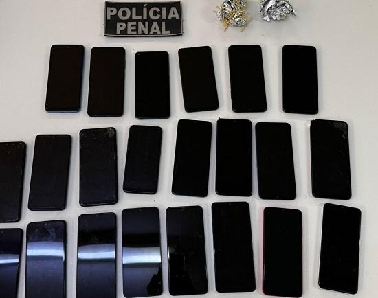 Advogado é detido com 22 celulares na área externa de presídio em São Cristóvão