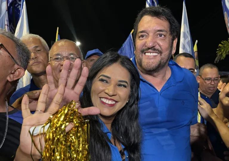 Airton Martins reúne multidão para inaugurar comitê e mostra a força na Barra
