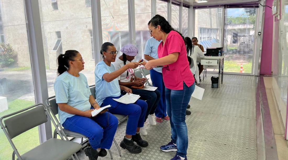 Carreta da Mulher realiza atendimentos no TJSE durante a 27ª Semana da Justiça pela Paz em Casa