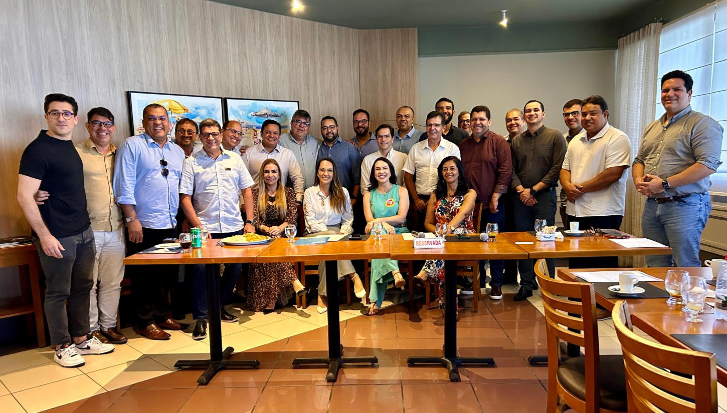 Danielle Garcia apresenta propostas para o desenvolvimento econômico de Aracaju