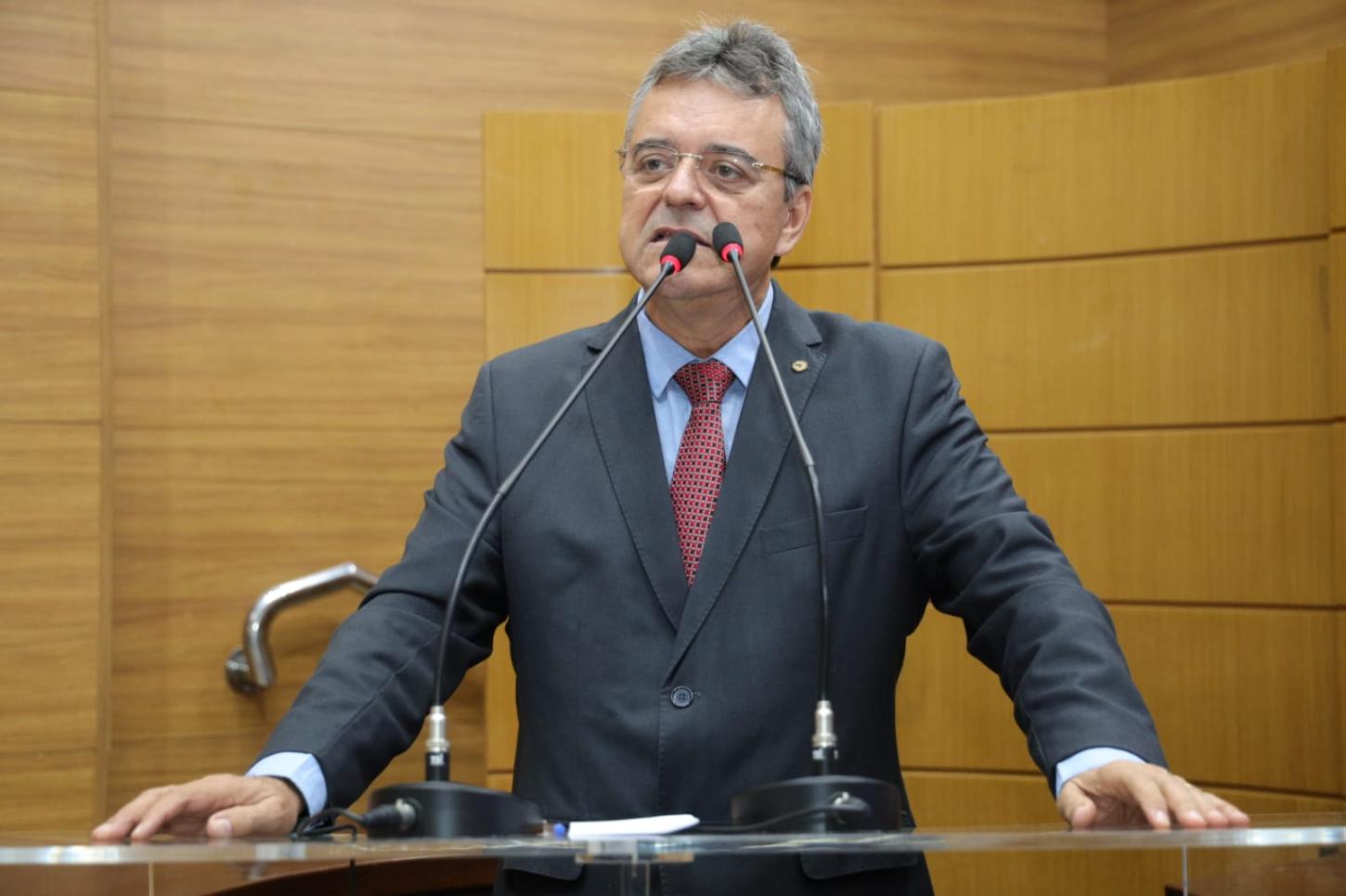 Deputado Luciano Pimentel destaca projeto da Elese  em parceria com TRE/SE