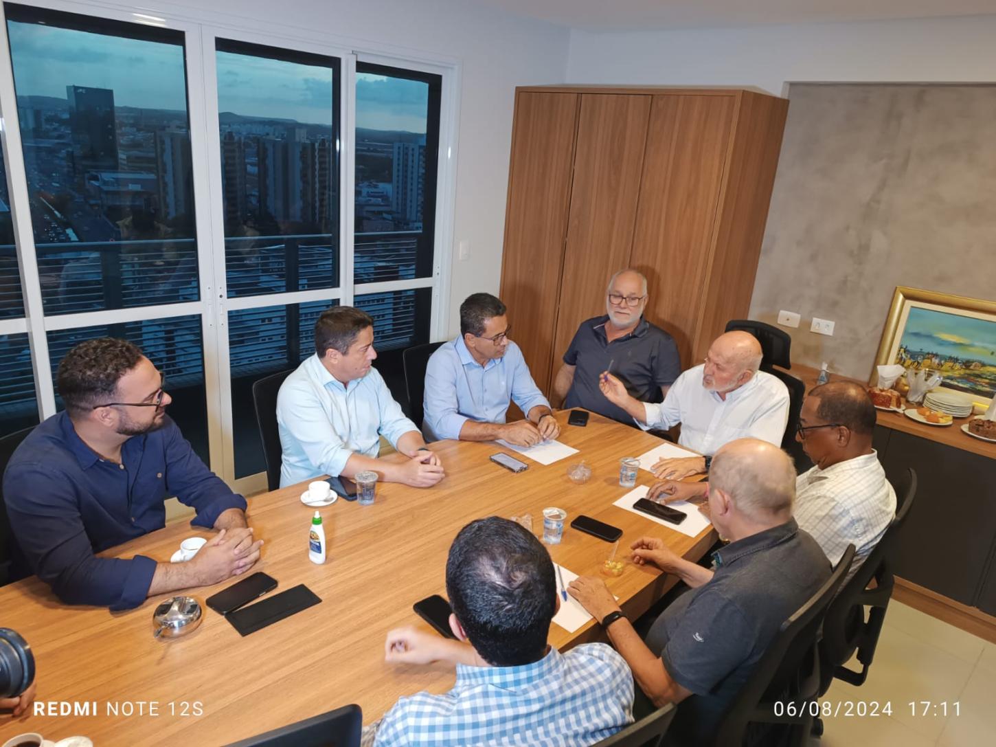 Luiz Roberto e Fabiano apresentam interfaces do programa de governo a empreendedores do turismo