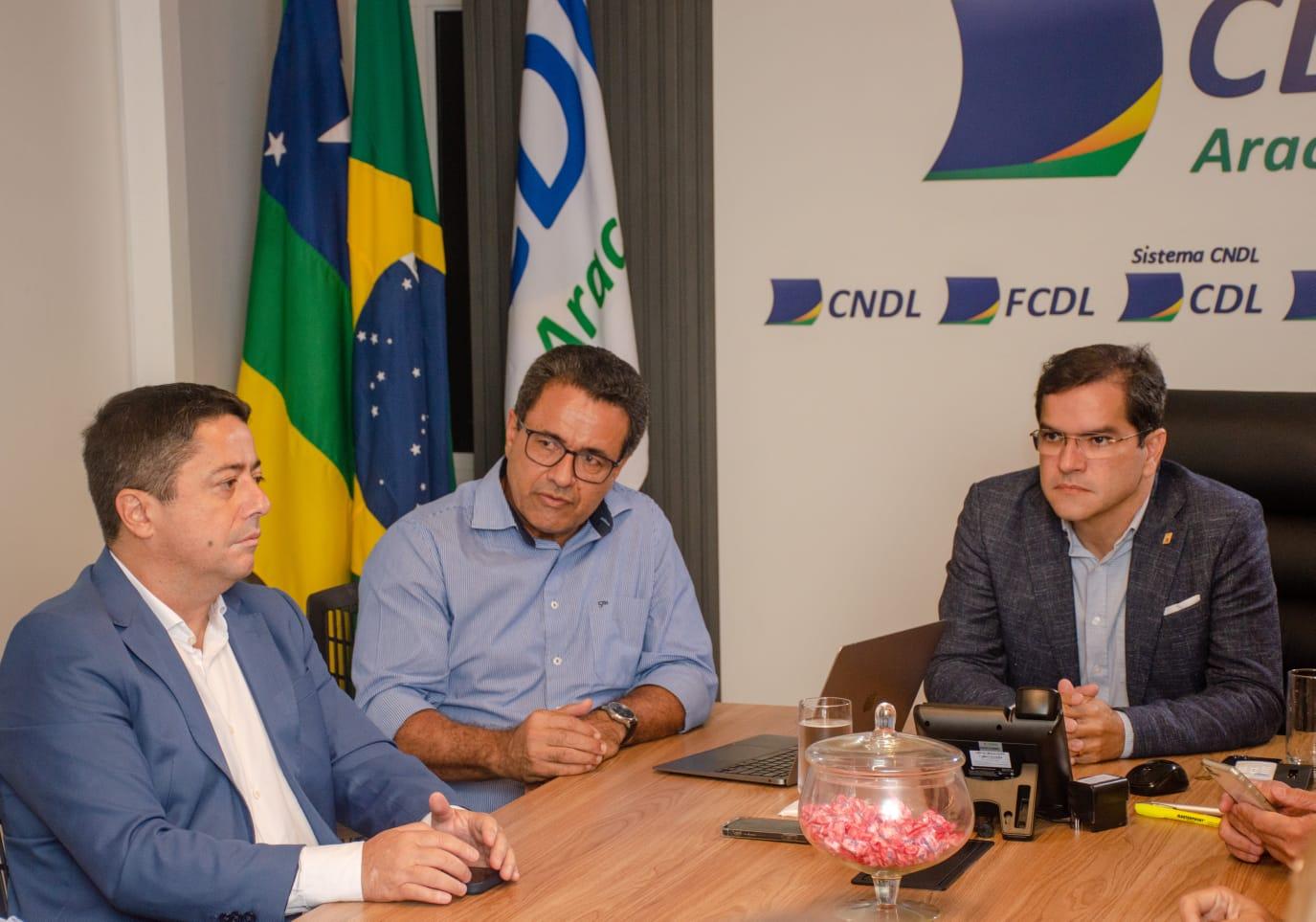Luiz Roberto e Fabiano expõem plano de governo para o Centro na CDL