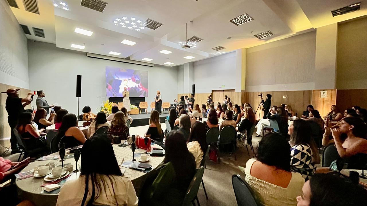 Mais de 100 empreendedoras debateram sobre sucesso e carreira no 2Up Mulheres & Negócios