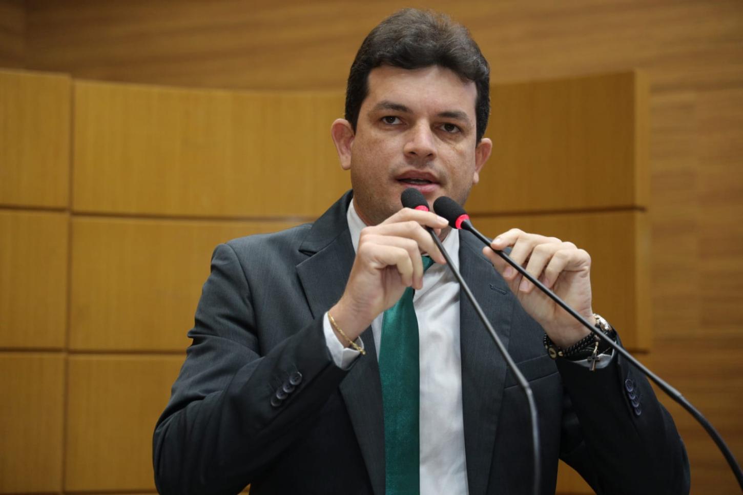 Paulo Júnior comemora 1º lugar no Ideb das escolas de São cristóvão