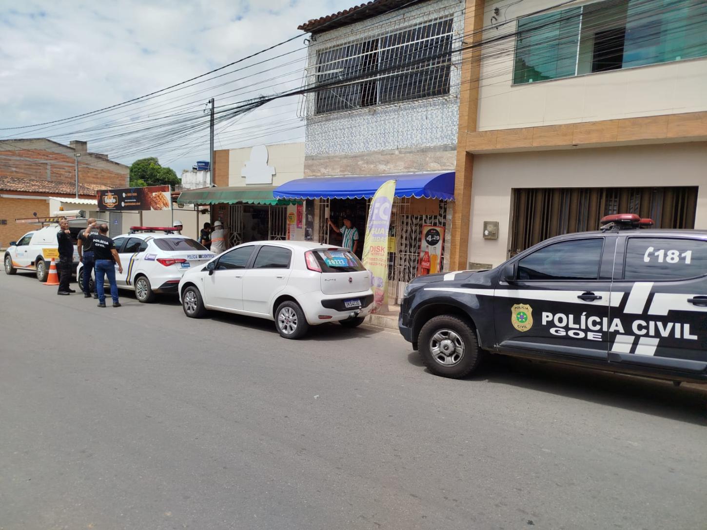 PC autua estabelecimento comercial por furto de energia elétrica no bairro Lamarão em Aracaju