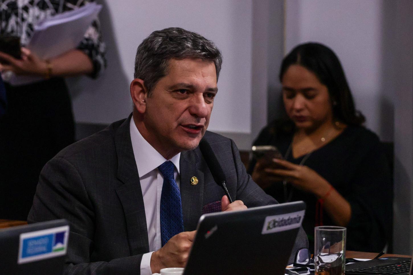 Rogério critica alterações em projeto de lei sobre decisões de juízes em audiências de custódia