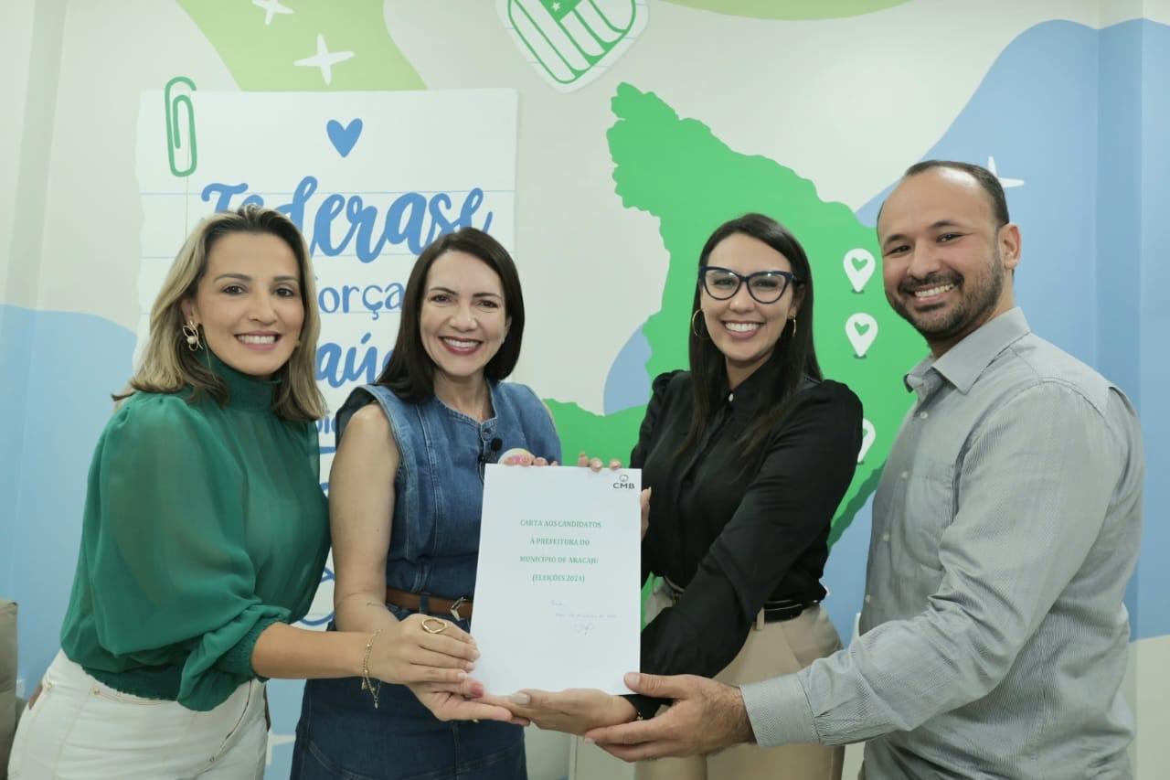 Delegada Danielle firma compromisso com os hospitais filantrópicos