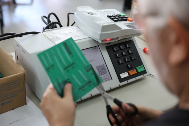 Justiça Eleitoral de Sergipe começa a preparar urnas para o 1º turno das eleições