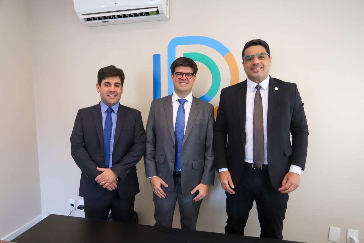 Presidente da Alese visita Escritório da Desenvolve-SE em SP e reforça compromissos de desenvolvimento para Sergipe