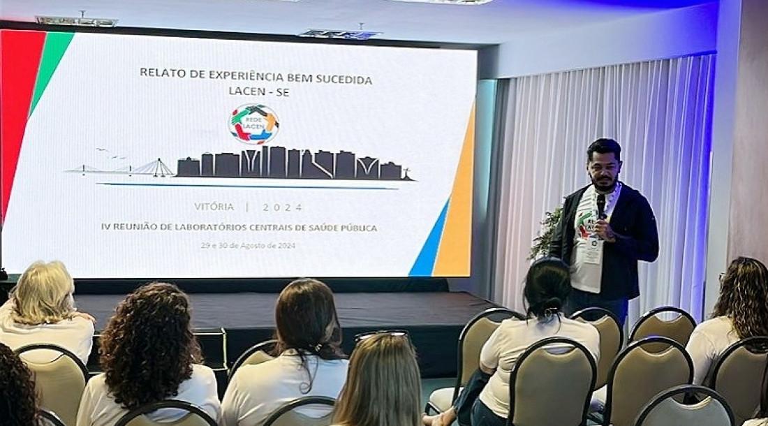 Trabalho do Lacen Sergipe recebe premiação durante reunião de Laboratórios Centrais do Brasil