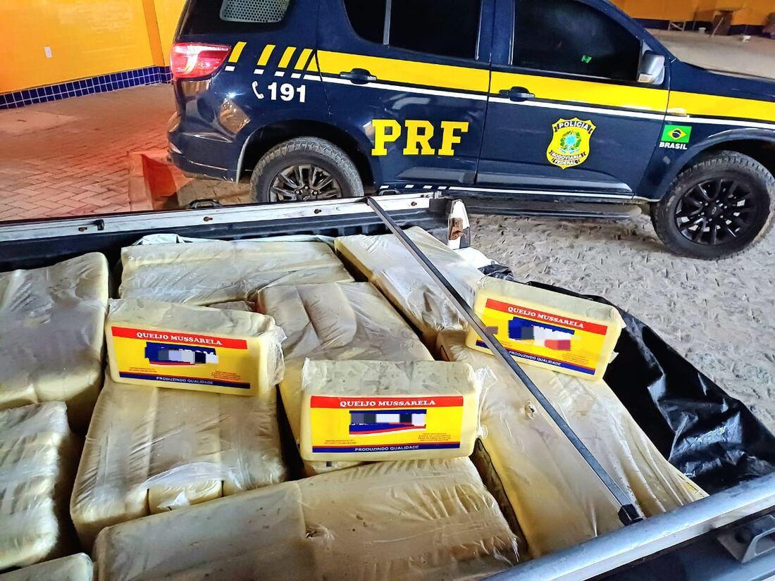 Carga de queijo e manteiga produzidos em Sergipe é apreendida em Pernambuco