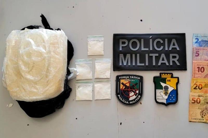 Mulher é presa com quase 1 kg de cocaína em Poço Redondo